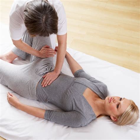 erotic-massage Krakeel
